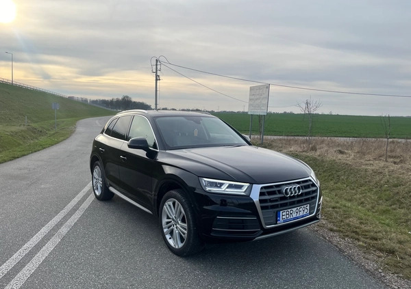 Audi Q5 cena 123900 przebieg: 100738, rok produkcji 2018 z Brzeziny małe 667